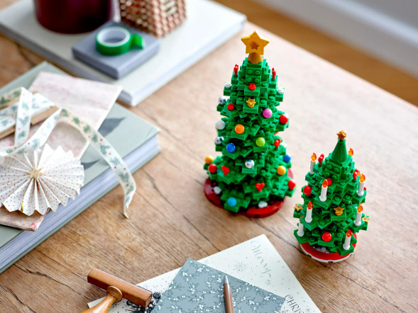 Конструктор LEGO Christmas 40573 Рождественская ёлка в Красноярске